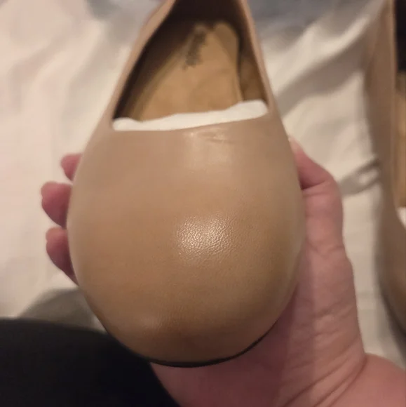 SoftWalk Tan Leather Flats with Cushioned Footbed - Picture 5 of 13